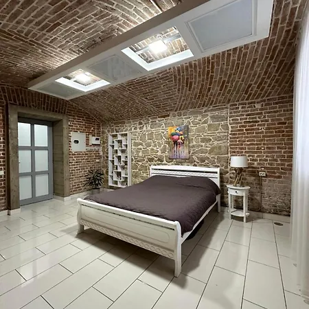 2Х Кім-Й Loft На Площі Філармонії By Willox Apartment Chernivtsi Exterior photo