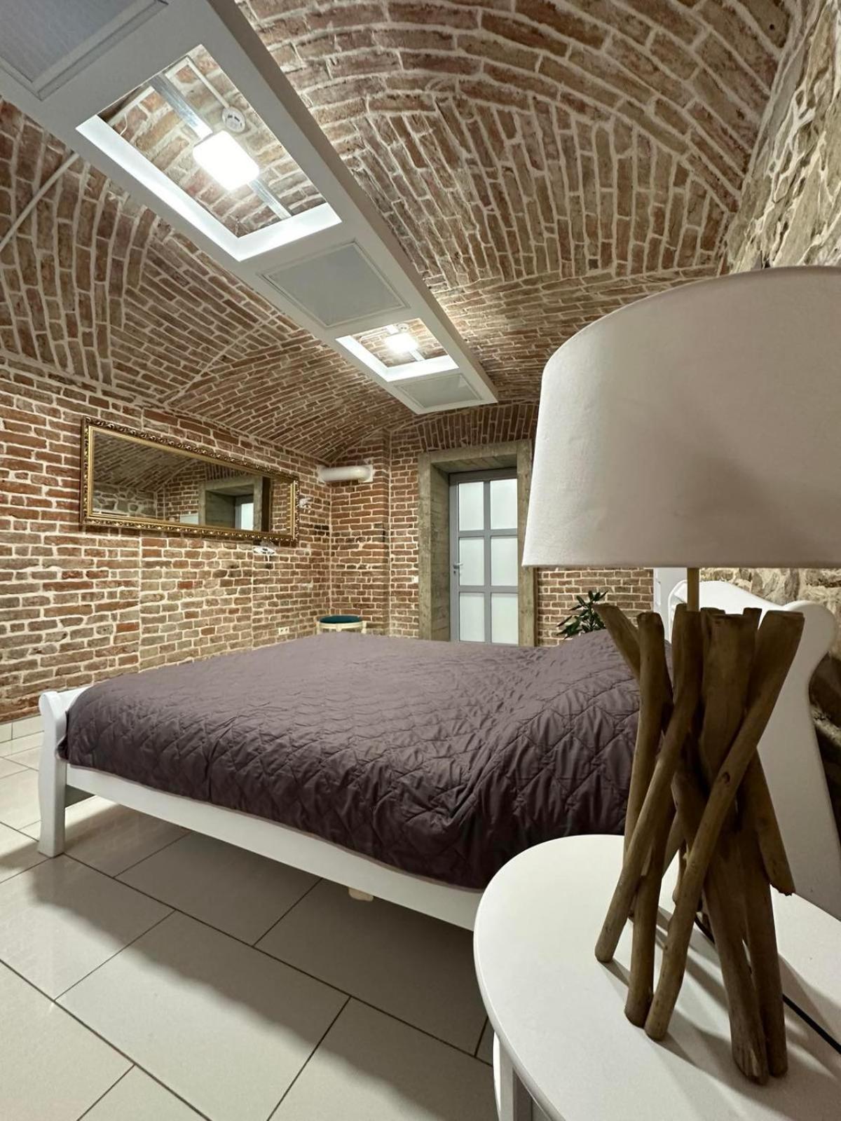 Apartment 2х кім-й Loft на площі філармонії By Willox